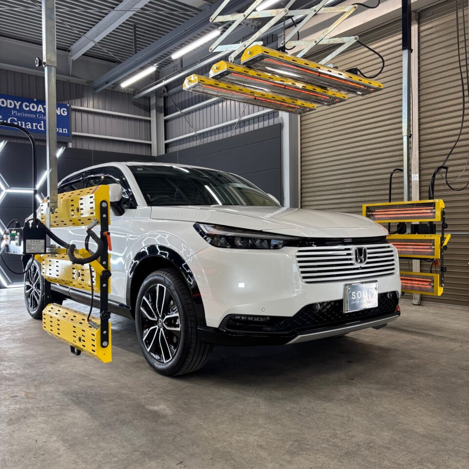 ホンダ　ヴェゼル　セラミックコーティング