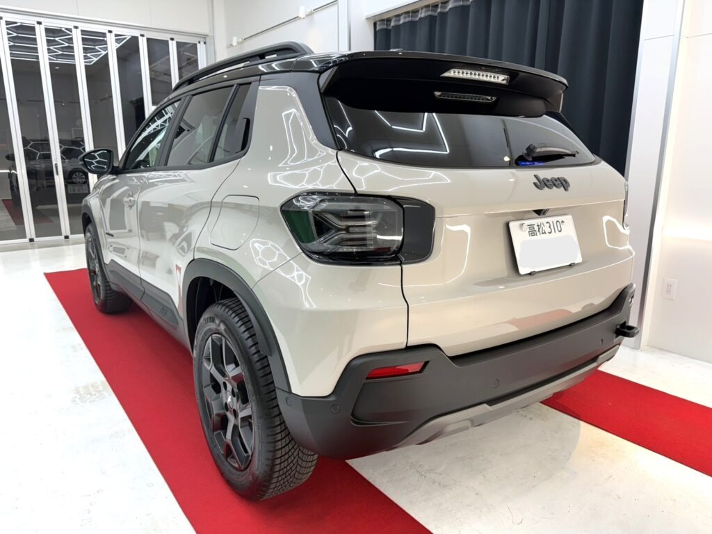 grants-avenger-11 - SystemXセラミックコーティング|米国製特殊コーティング 施工後のJeep アベンジャー(リア)