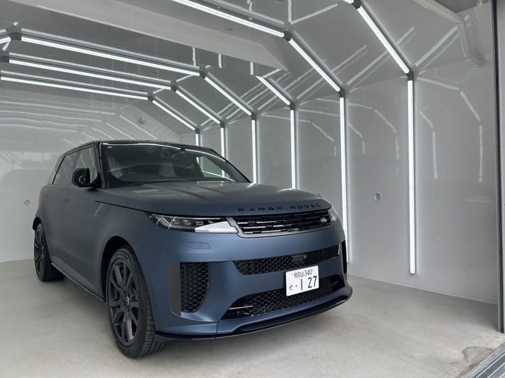 sx048-cbw-rangerover-05 - SystemXセラミックコーティング|米国製特殊コーティング レンジローバーの仕上がり