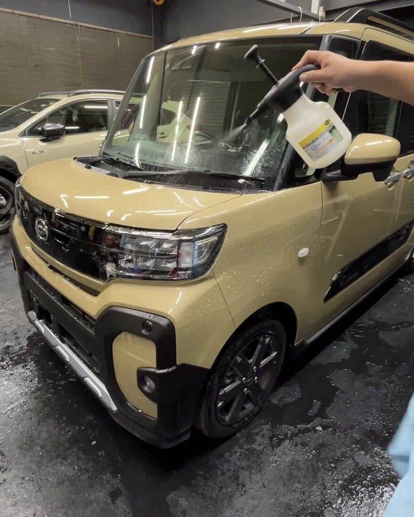 ダイハツ タント ファンクロスのセラミックコーティング施工