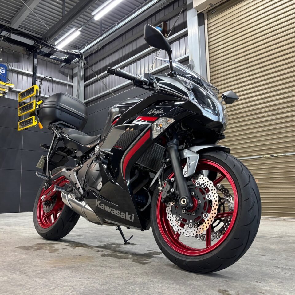 sx072-soup-ninja400-03 - SystemXセラミックコーティング|米国製特殊コーティング カワサキ Ninja400の仕上がり
