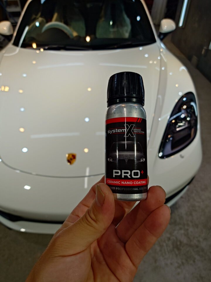 ポルシェ 718ボクスターのセラミックコーティング施工